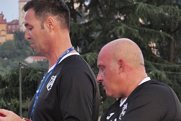 Trener Alen Jurić i njegov pomoćnik Emil Lazarić