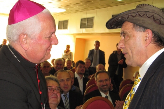 Biskup Franjo Komarica i Igor Duvnjak