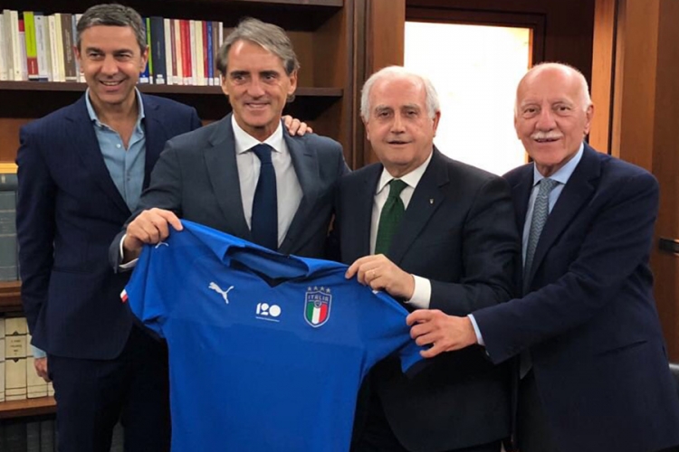 Roerto Mancini i službeno preuzeo klupu Azzura