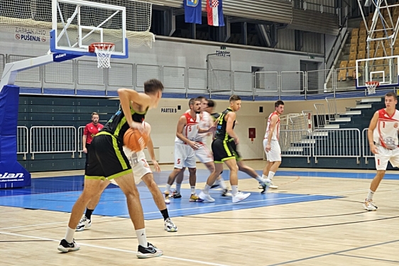 Košarkaši Depolink Škrljeva u prvoj pripremnoj utakmici pobijedili Crikvenicu