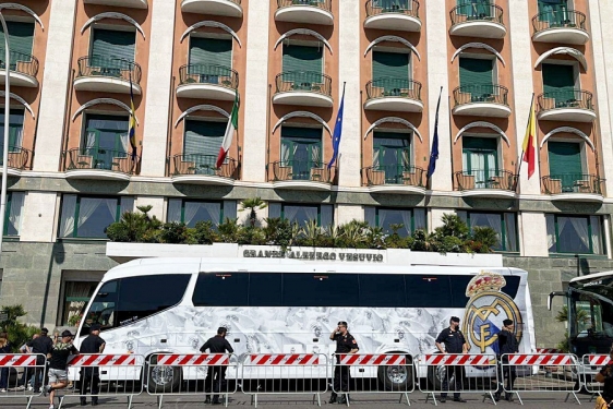 Carlo Ancelotti utakmicu protiv Napolija čeka u hotelu u kojemu je dobio otkaz