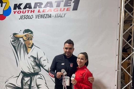 Ema Sgardelli zlatna, Boran Berak srebrni na venecijanskom kupu u karateu