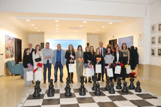 Gradonačelnik na Dan žena upriličio prijem za sudionice tradicionalnog šahovskog turnira