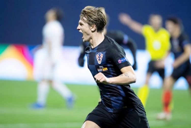 HRVATSKA SLOVAČKA Tin Jedvaj U Augsburgu stalno igram ono što