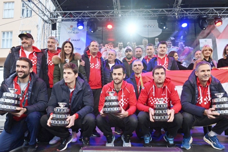 Navijači dočekali hrvatsku Davis Cup reprezentaciju na Trgu bana Jelačića