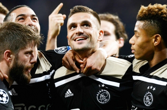Dušan Tadić odveo Ajax u četvrtfinale