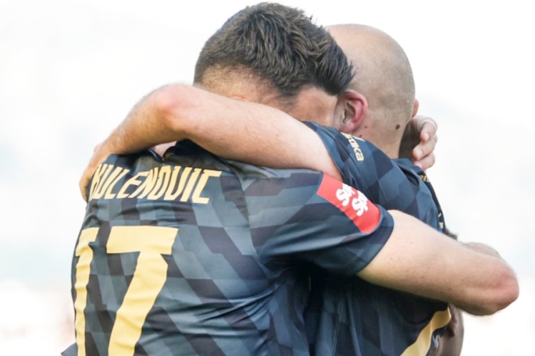 Prva HNL: Dinamo pobijedio Hajduk na Poljudu i osvanuo na vrhu ljestvice