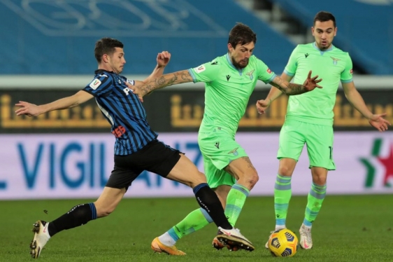 Freuler (Atalanta) i Acerbi (Lazio)