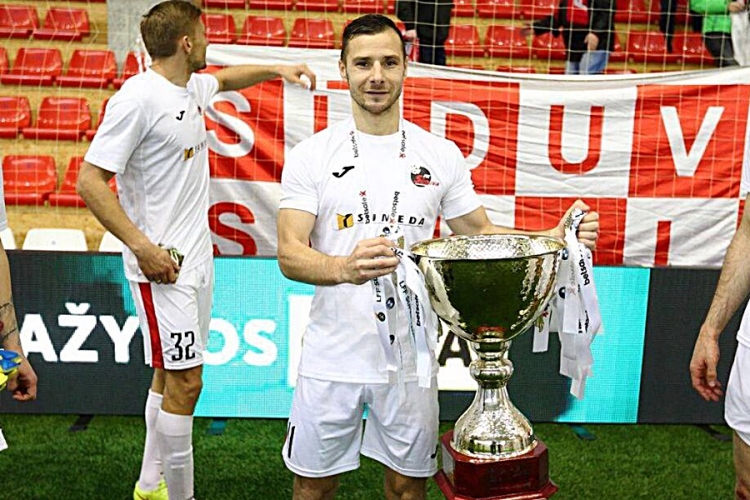 Andro Švrljuga podignuo jedanaesti trofej