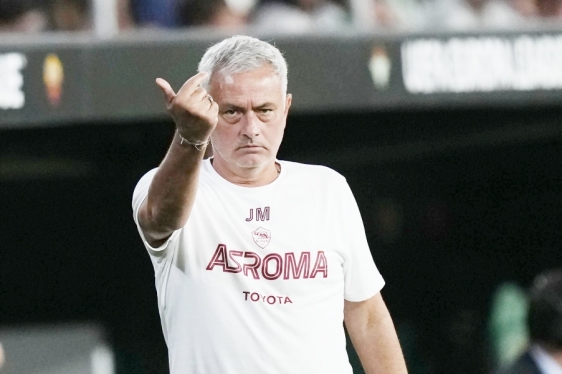 Jose Mourinho opet riskira kaznu komentarom suđenja, trener Rome tvrdi da su suci odredili pobjednika finala Europske lige prošle sezone