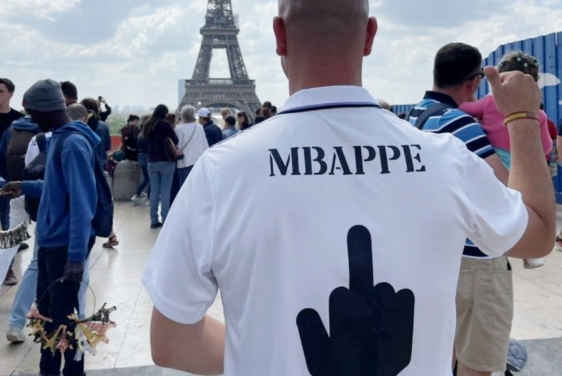 Navijač Real Madrida u Pariz došao s porukom za Kliyana Mbappea