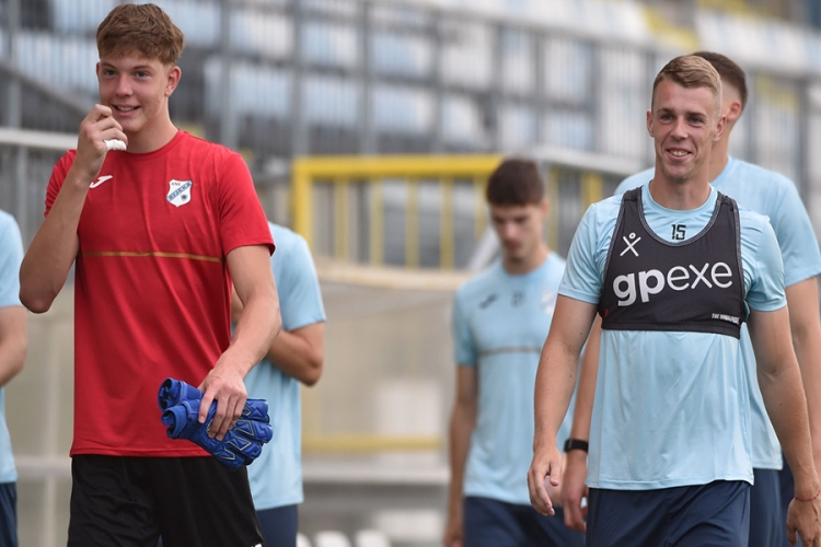 Nogometaši Rijeke odradili prvi trening, Radomir Đalović od ponedjeljka ima kompletnu momčad
