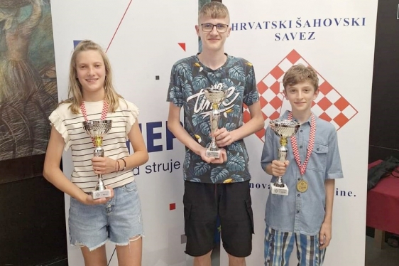 Lara Zagorac i Ivan Ivančić državni prvaci u šahu, Vid Krešić viceprvak