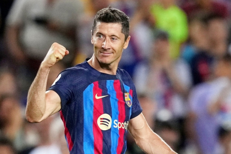 Robert Lewandowski odbio saudijsku ponudu, ostaje u Barceloni do kraja ugovora