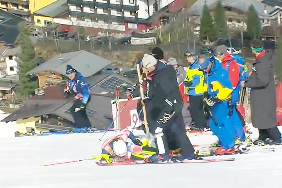 Leona Popović teže ozlijeđena u drugoj vožnji zadnjeg slaloma sezone