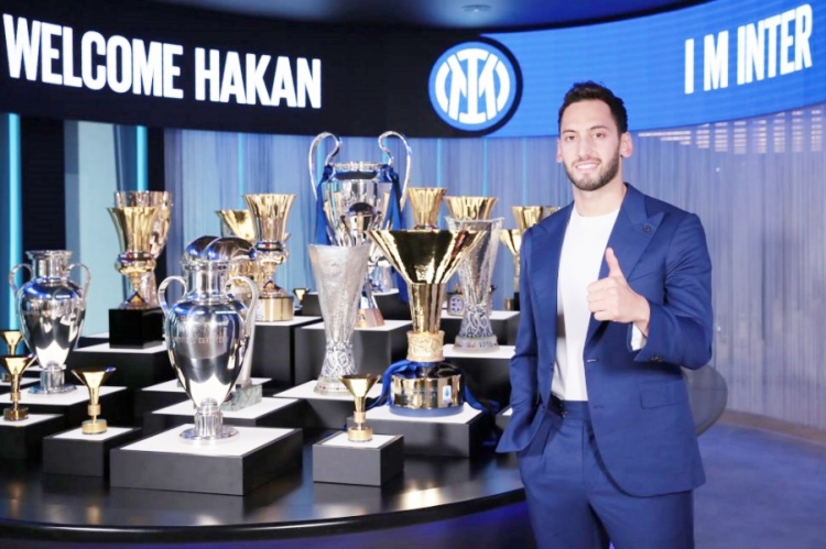 Hakan Calhanoglu