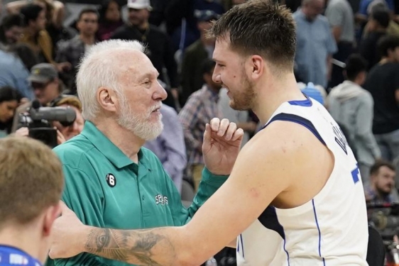 Gregg Popovich i Luka Dončić