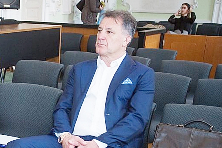 Zdravko Mamić prodaje igrača dok traje sudski proces?