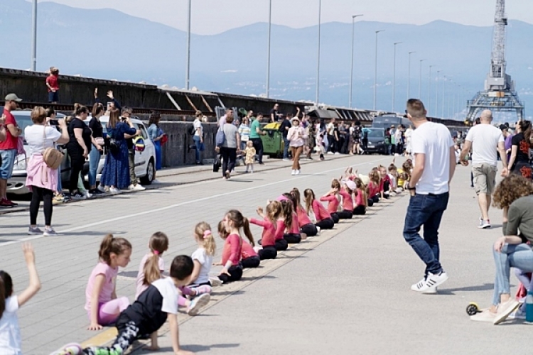 Najduža špaga na svijetu u subotu na Molo Longu i u još šest hrvatskih gradova