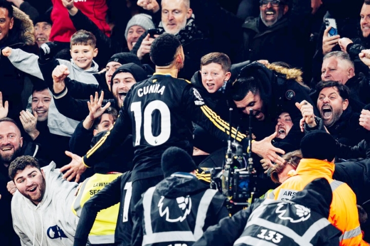 Michael Carrick misli ozbiljno, Manchester United pobijedio Arsenal na Emiratesu