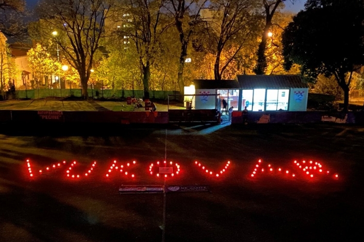 Igrači, roditelji i članovi NK Zamet odali počast Vukovaru