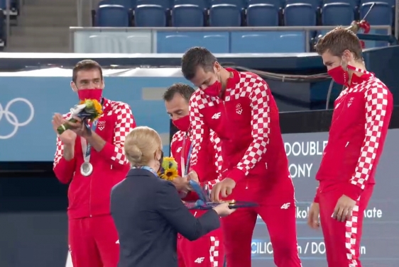 OI Kolinda Grabar Kitarović uručila setove medalja hrvatskim parovima