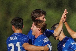 Dinamo uvjerljivo pobijedio Ujpest, Robert Mudražija dvostruki strijelac