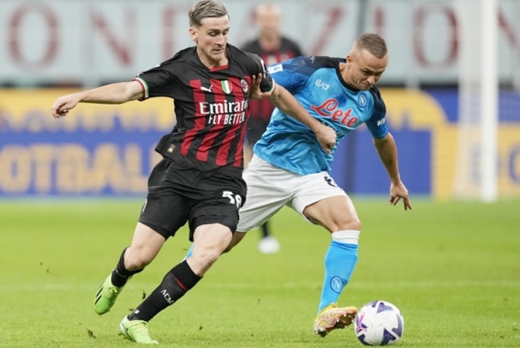 Serie A: Napoli u derbiju pobijedio Milan i preuzeo vodstvo na ljestvici