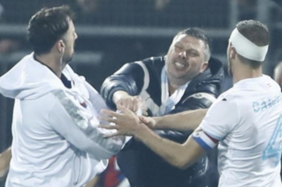 HNK Hajduk: Naš povjerenik reagirao u samoobrani nakon što ga je navijač napao
