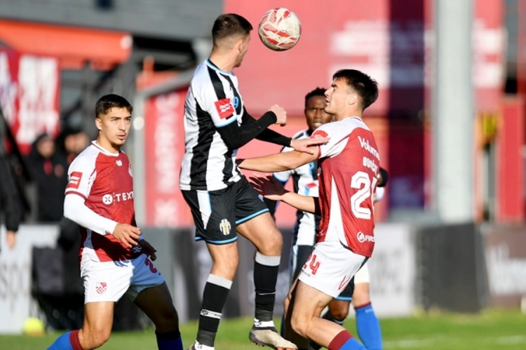 Nijanse čine razliku od šest bodova između Orijenta i Opatije na kraju prvoga dijela izjednačenog prvenstva