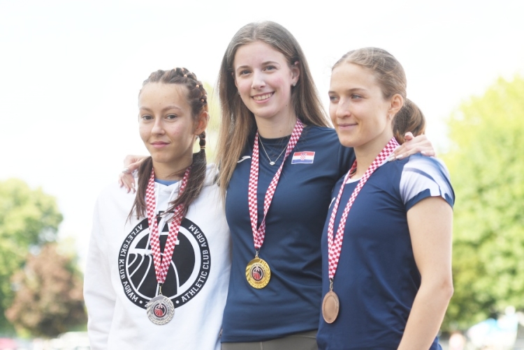 Elena Ban blizu norme za U-20 Europsko prvenstvo u atletici