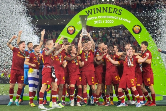 Roma i Jose Mourinho ušli u povijest osvajanjem prve Konferencijske lige
