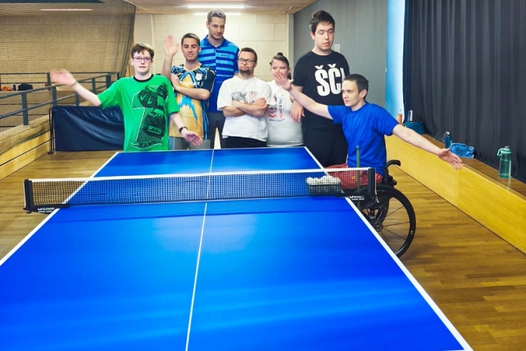 ACI darovao Parastolnoteniskom klubu Rijeka stol za stolni tenis