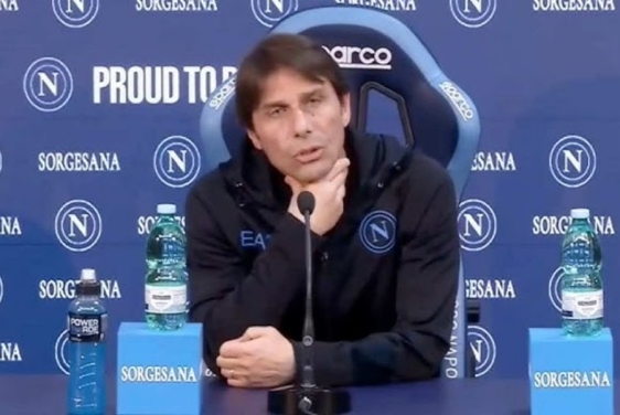 Antonio Conte kritizirao predsjednika Napolija, Milan i Juventus čekaju ishod
