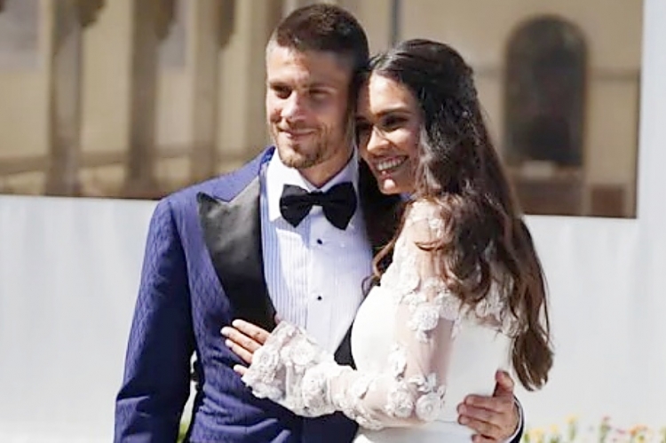 Andrej  Kramarić i Mia Ćurković u nedjelju obavili  ceremoniju vjenčanja u crkvi