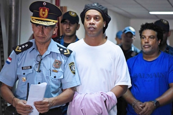 Ronaldinho u kućnom pritvoru