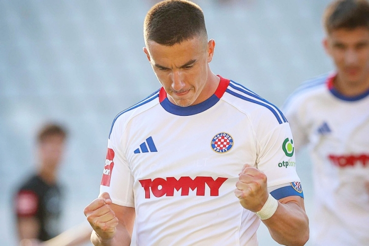 Hajduk pobijedio Vukovar u revijalnoj utakmici s devet pogodaka