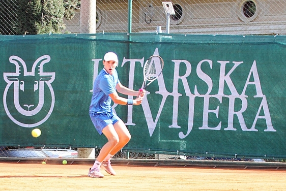 Emanuel Ivanišević 