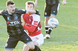 Nemanja Kašiković (Opatija) i Sanin Muminović (Orijent)