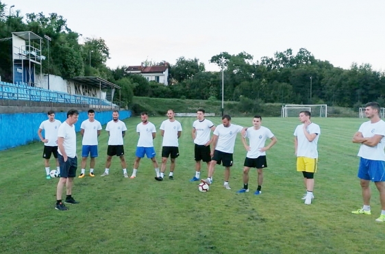 Zoran Bogolin održao prvi drugoligaški trening