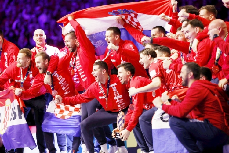 Zašto rukometaši nisu odbili igrati na EP-a kada je EHF zabranio Thompsonove pjesme?