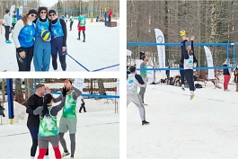 Ča će mi Copacabana, Honolulu i Brazil, kad mi imamo Platak za odbojku na snijegu