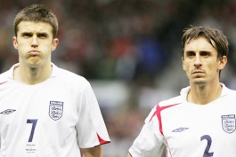 Michael Carrick preporodio momčad,  Gary Neville smatra da klub treba novog trenera