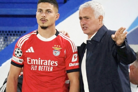 Jose Mourinho  ne vjeruje Franji Ivanoviću, navijači Benfice sve manje vjeruju Joseu Mourinhu