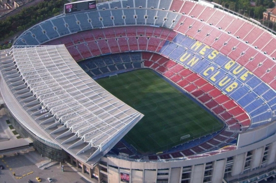 Barcelona prodaje ime stadiona