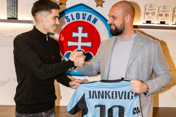 Niko Janković: Jako sam uzbuđen što ću nositi dres Slovana iz Bratislave! Već sam igrao na Tehelnom polu, sjećam se nevjerojatne atmosfere!