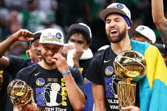 Warriorsi osvojili su naslov prvaka NBA, Stephen Curry  najbolji igrač