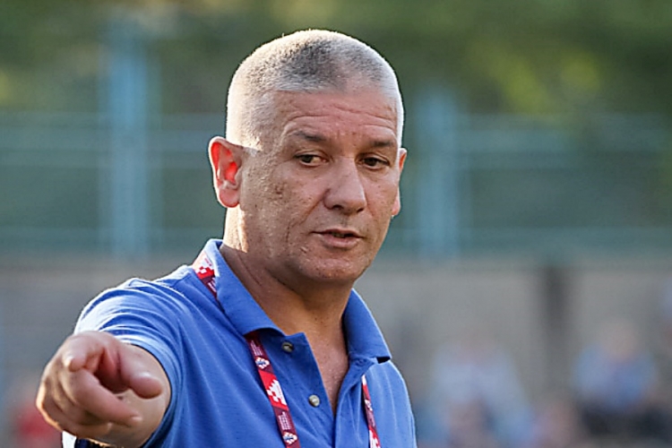 4. HNL: Treneri Tihomir Bašić i Denis Lopac kažnjeni zbog vrijeđanja ...