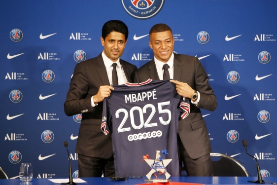 Kylian Mbappe na presici službeno objasnio zbog čega je ostao u Parizu