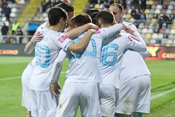 Rijeka oduševila igrom u derbiju  protiv Osijeka